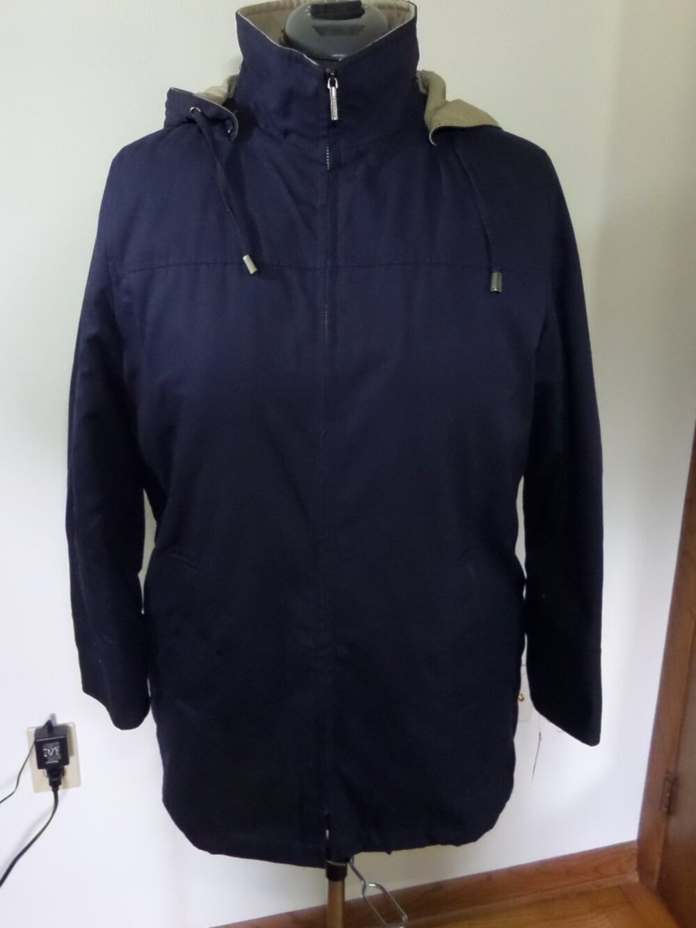 London Fog Woman's Removable Liner Water Repellent Winter Jacket Size S NWT